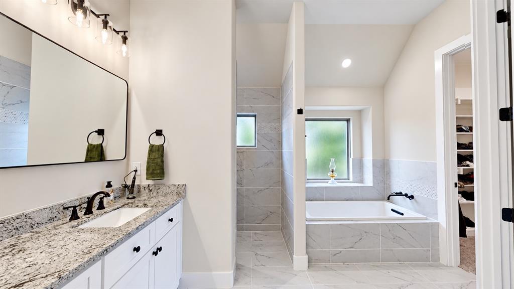 410 Virgo Court, Granbury, TX 76049