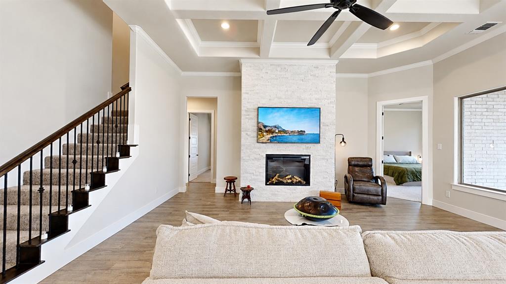 410 Virgo Court, Granbury, TX 76049