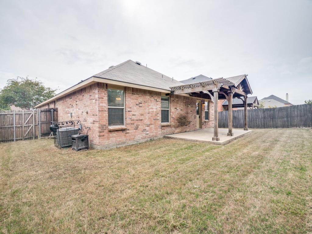 Fenced yard with room to relax, entertain, garden or play