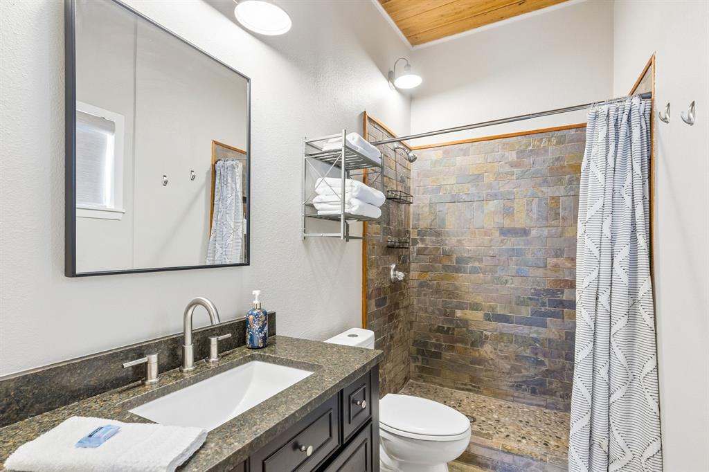 137 Santa Maria Street, Payne Springs, TX 75156