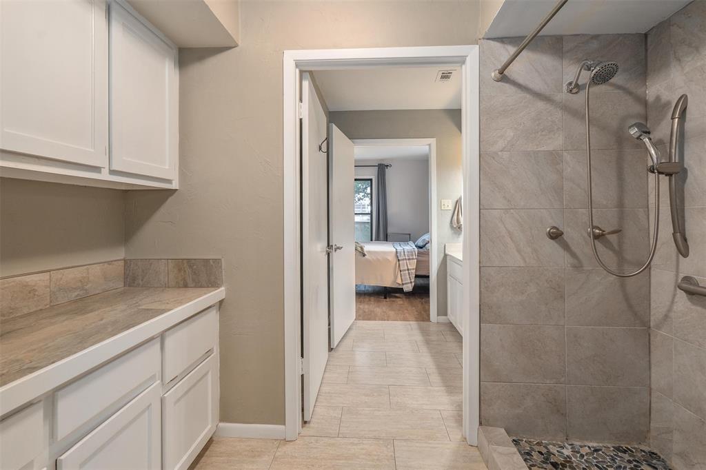 Walk-In Titled Shower