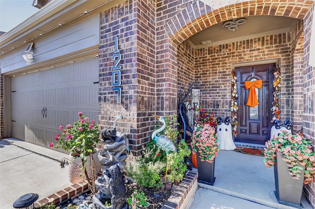 1207 Goodnight Circle, Crandall, TX 75114