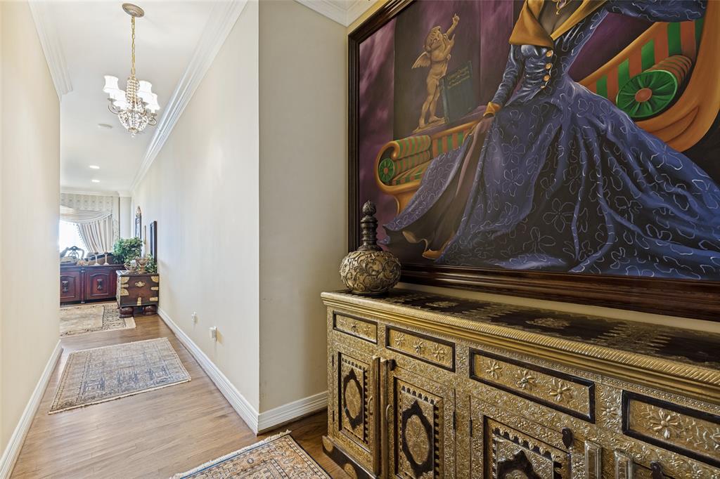Inviting entry welcomes you in