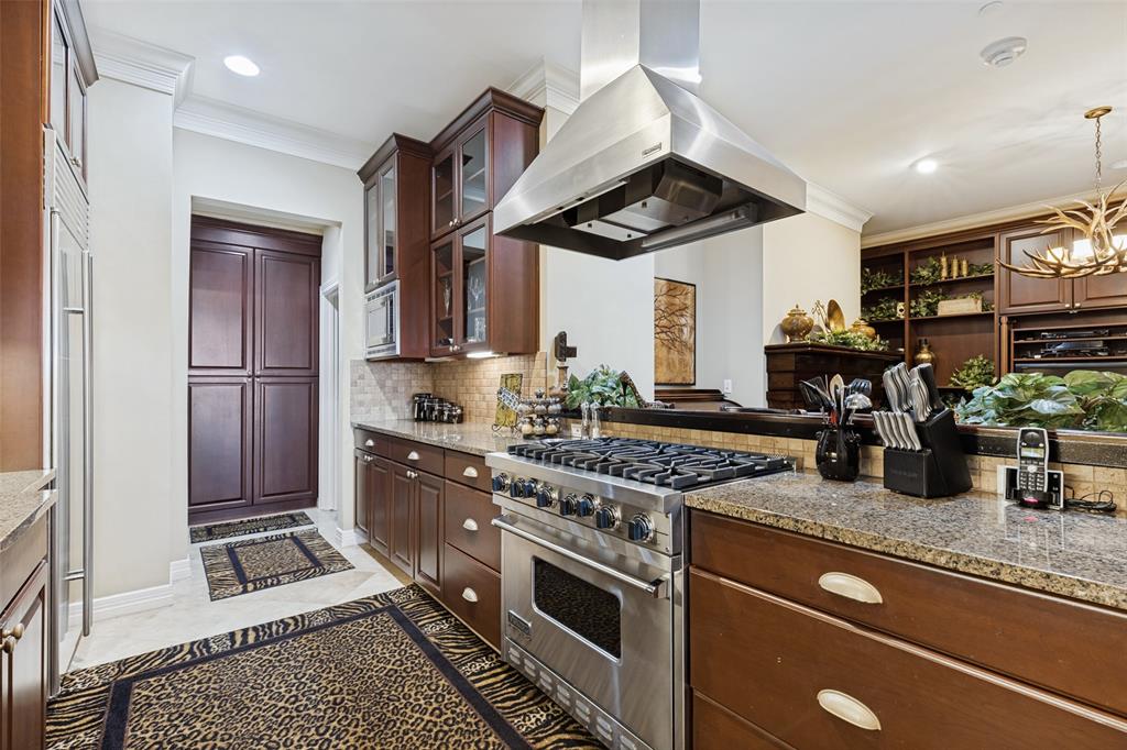Stainless Steel Viking 6 burner gas range with stainless steel vent a hood