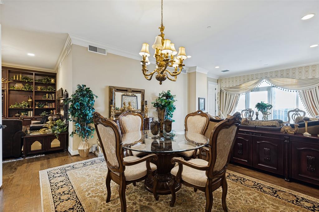Elegant formal dining
