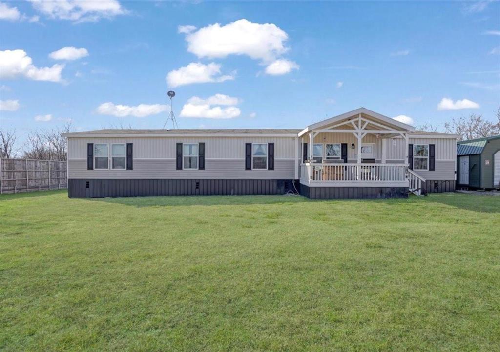 5740 County Road 1091, Celeste, TX 75423