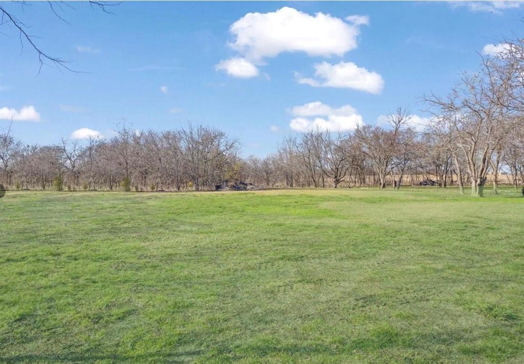 5740 County Road 1091, Celeste, TX 75423