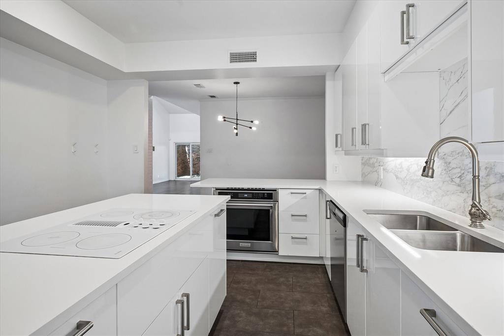 12446 Montego Plaza, Dallas, TX 75230