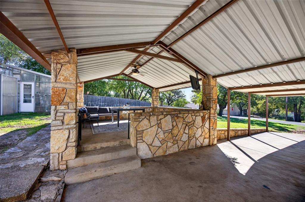 2705 Solar Court, Granbury, TX 76049