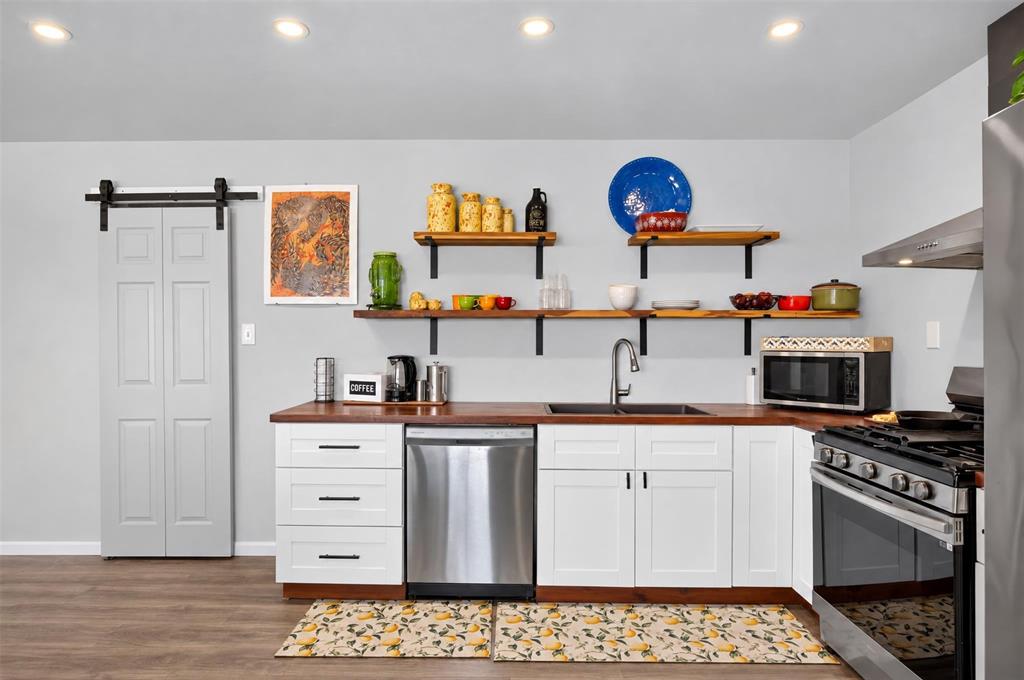 2705 Solar Court, Granbury, TX 76049