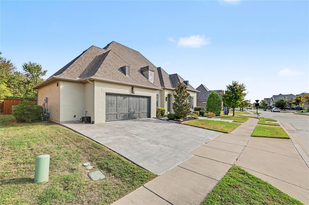 2204 Grafton Lane, McKinney, TX 75071