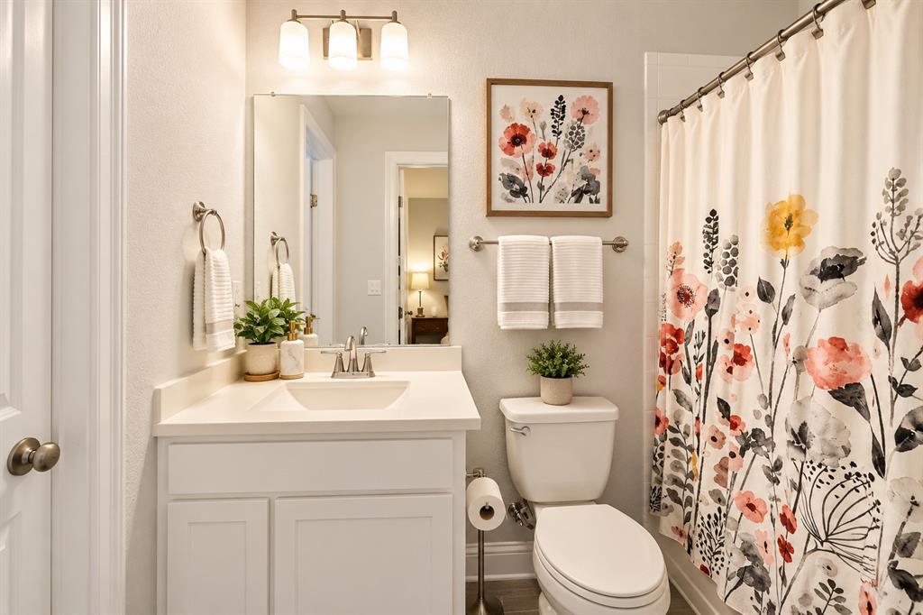 2204 Grafton Lane, McKinney, TX 75071