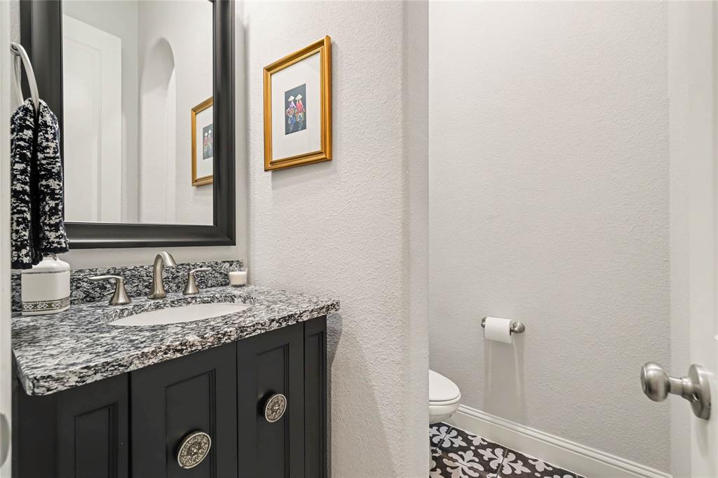2204 Grafton Lane, McKinney, TX 75071