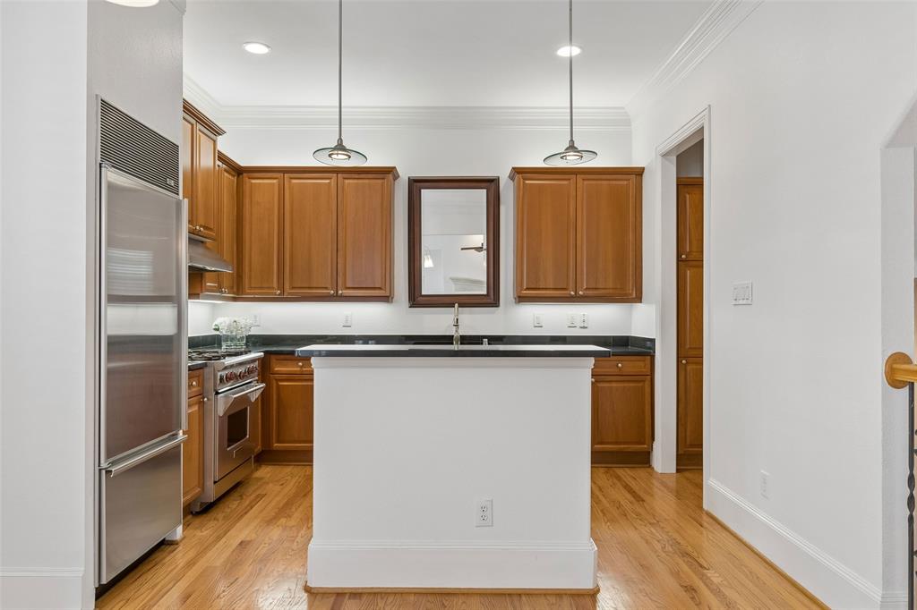 4330 Cole Avenue, #F, Dallas, TX 75205 4330 Cole Avenue, #F, Dallas, TX 75205