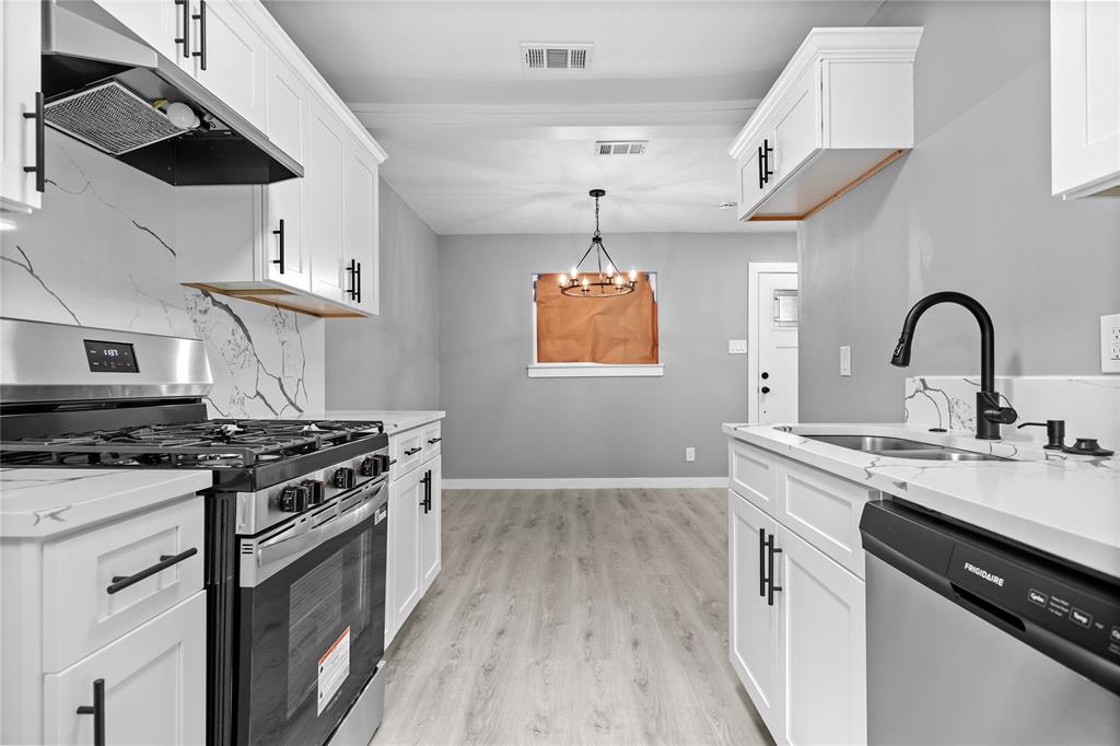 820 Colgate Drive, Lancaster, TX 75134