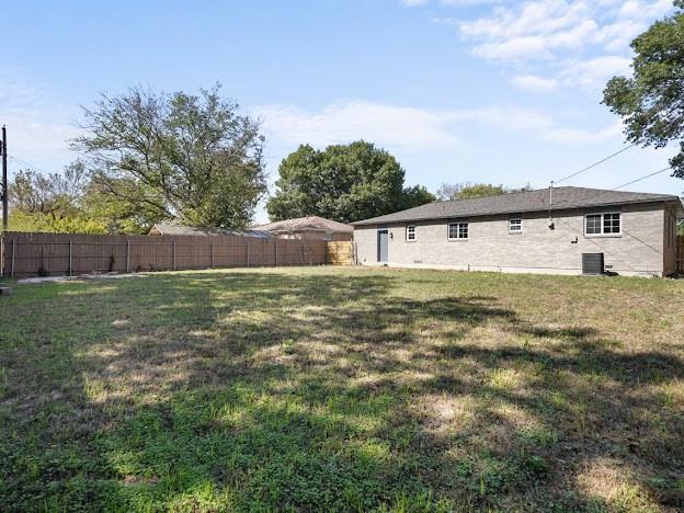 820 Colgate Drive, Lancaster, TX 75134