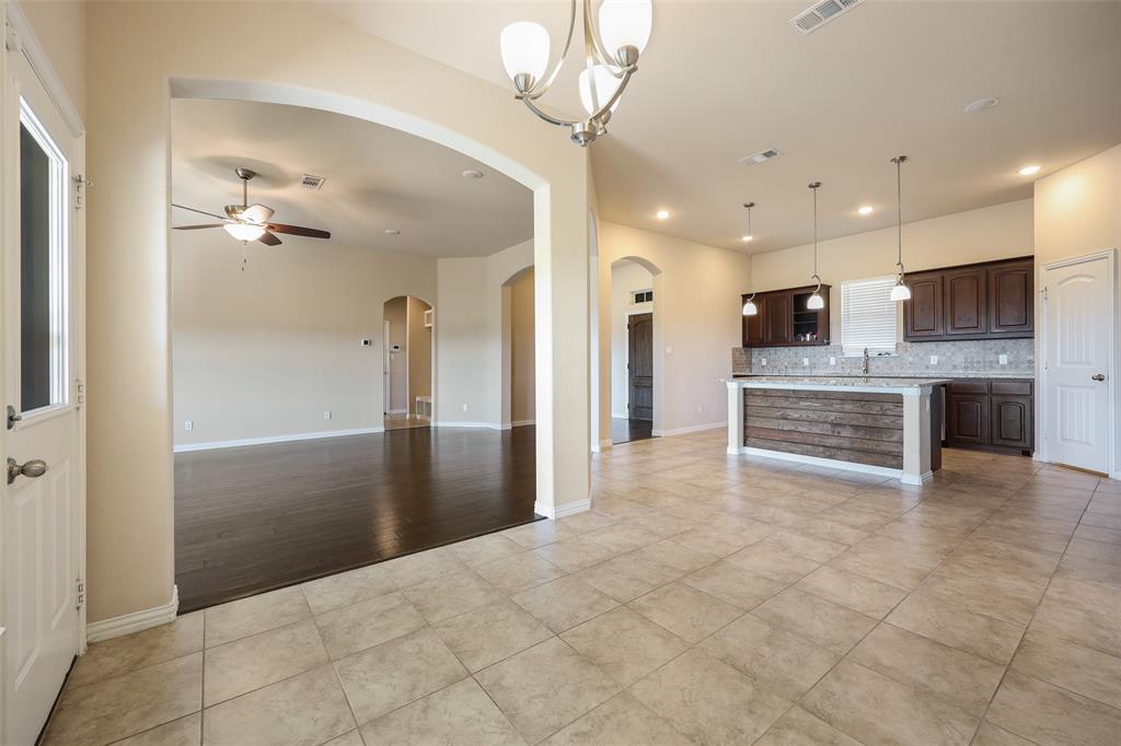 8818 Abner Road, Oak Ridge, TX 75161