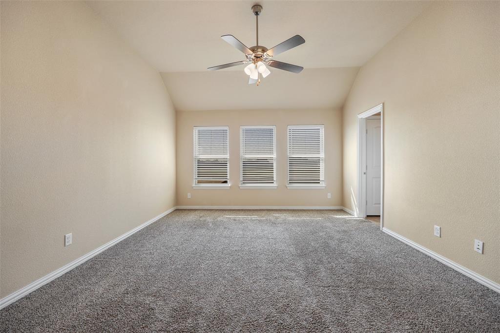 8818 Abner Road, Oak Ridge, TX 75161
