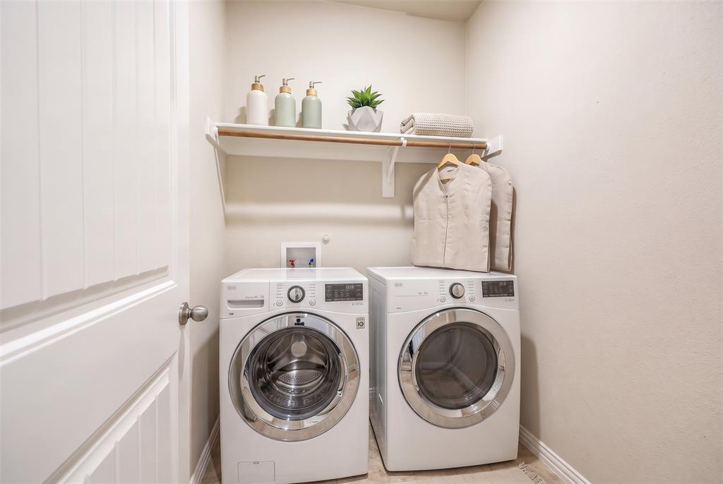 virtually staged laundry room for inspiration