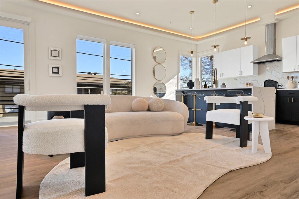 1731 N Fitzhugh Avenue, Dallas, TX 75204