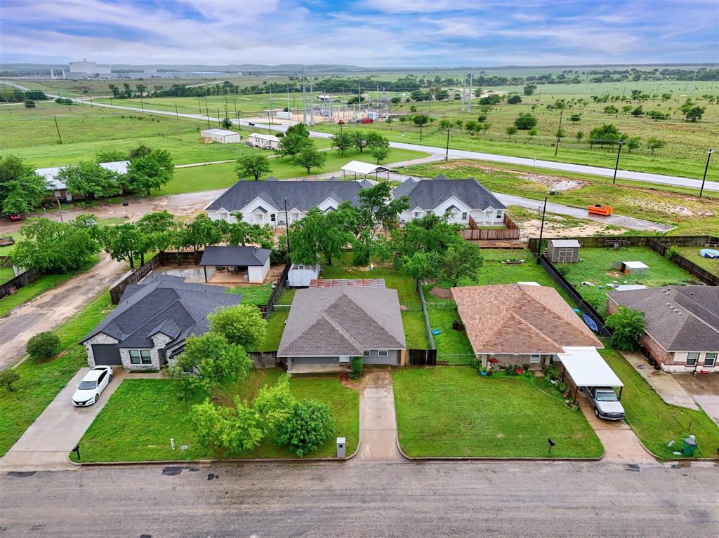 408 Little Avenue, McGregor, TX 76657