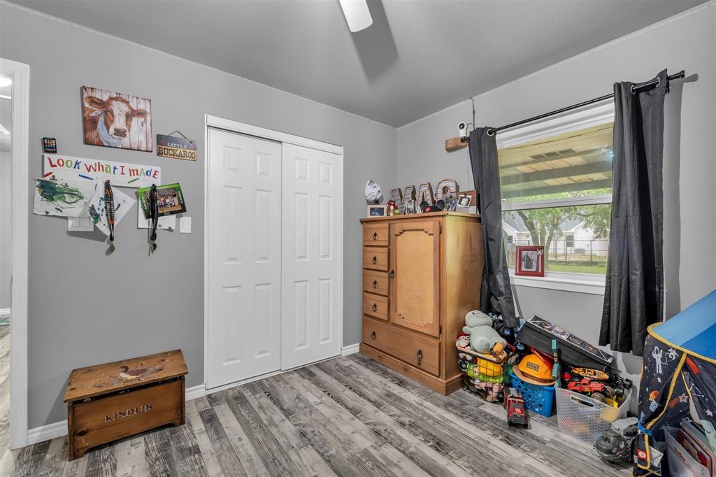 408 Little Avenue, McGregor, TX 76657