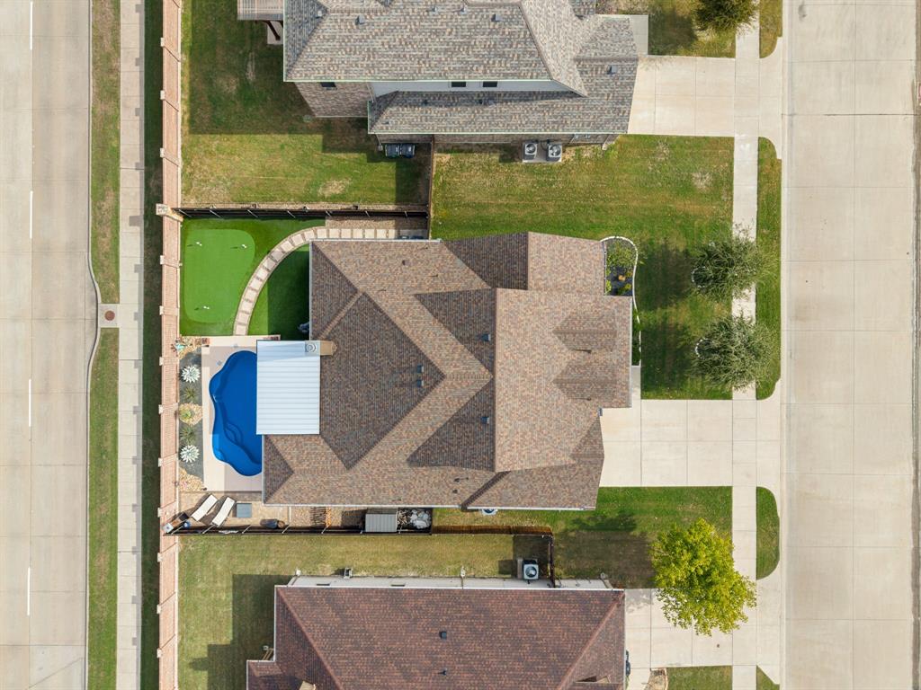 221 Lariat Trail, Waxahachie, TX 75165