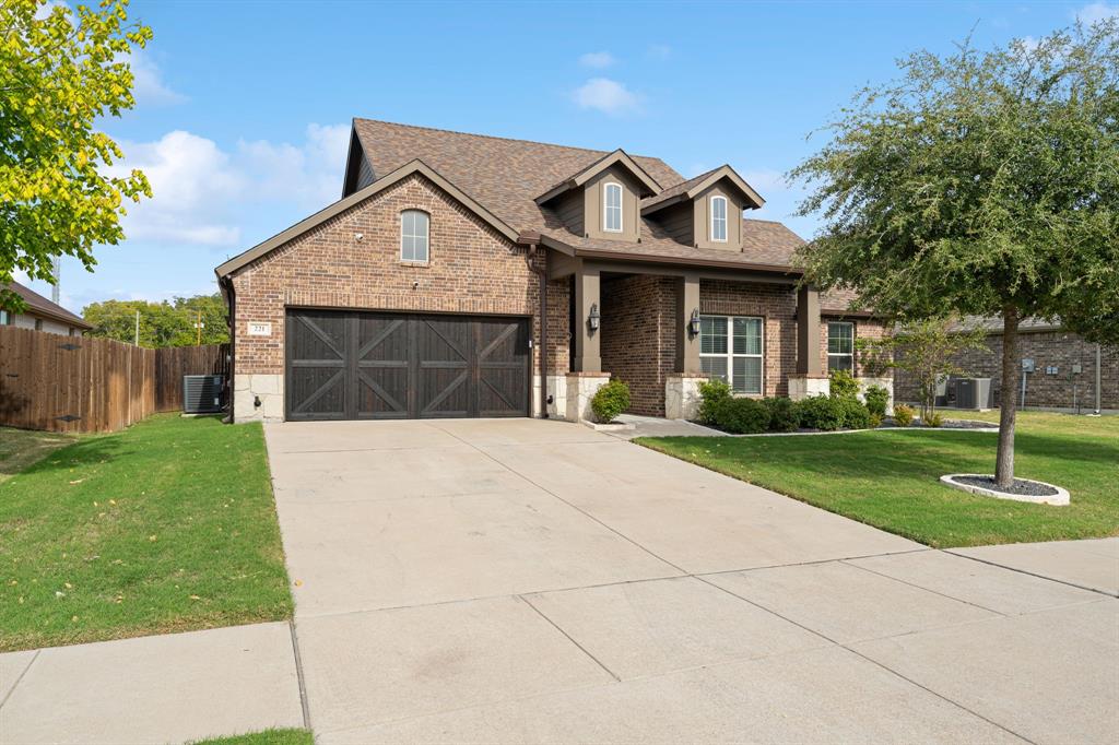 221 Lariat Trail, Waxahachie, TX 75165