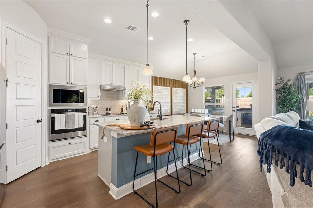 221 Lariat Trail, Waxahachie, TX 75165