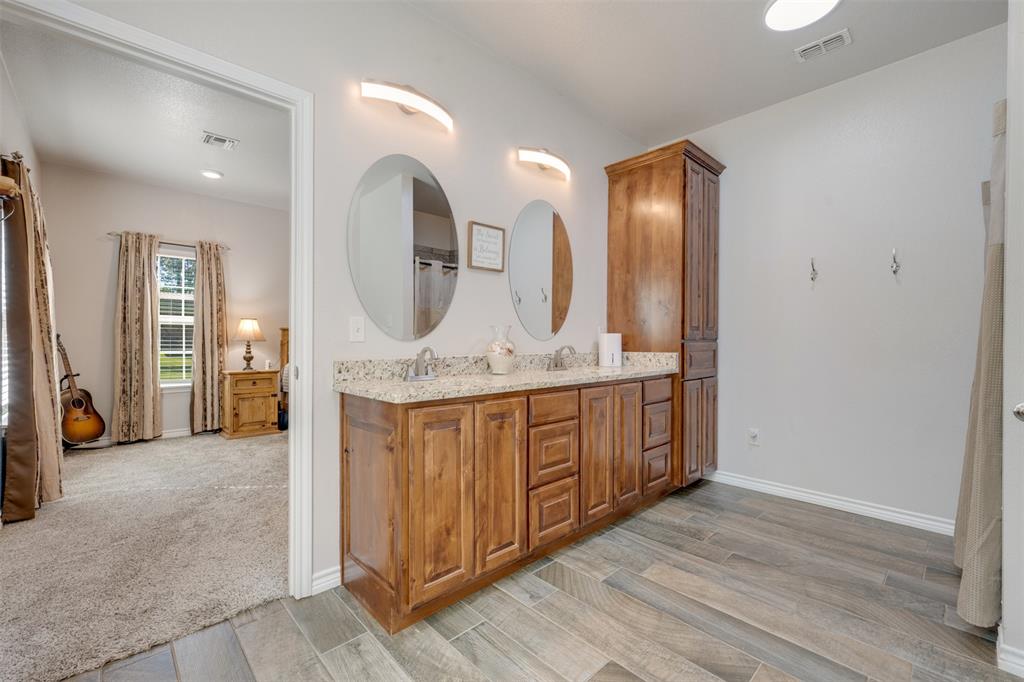 10517 CR 4101, Frankston, TX 75763