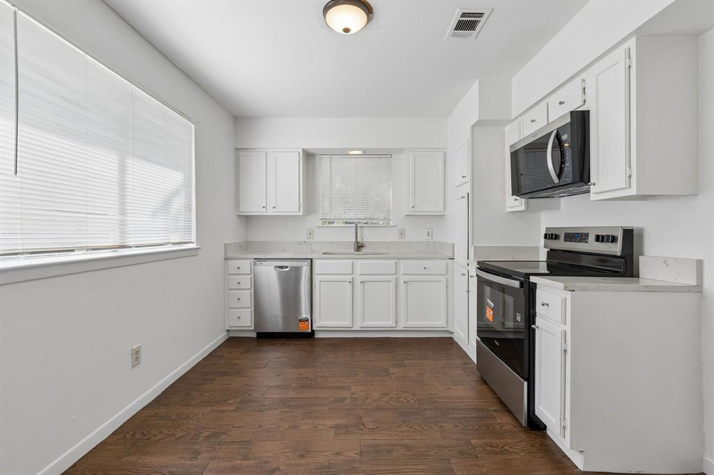 4256 Ambrose Drive, Dallas, TX 75241