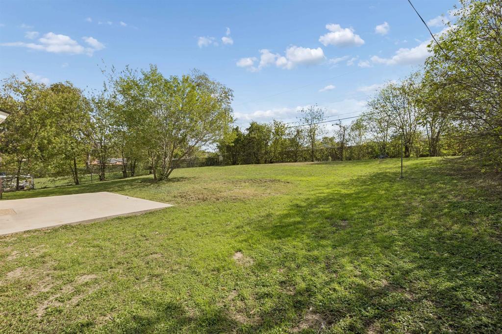 4256 Ambrose Drive, Dallas, TX 75241