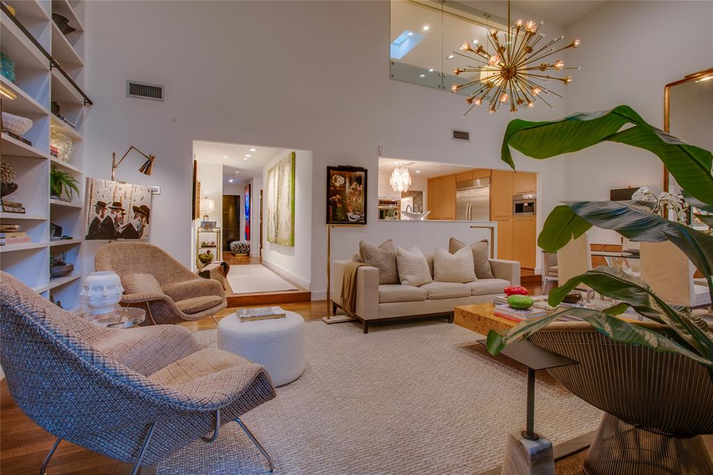 4648 Christopher Place, Dallas, TX 75204