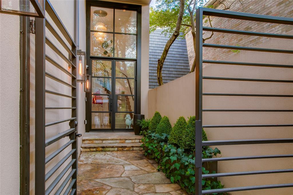 4648 Christopher Place, Dallas, TX 75204 4648 Christopher Place, Dallas, TX 75204