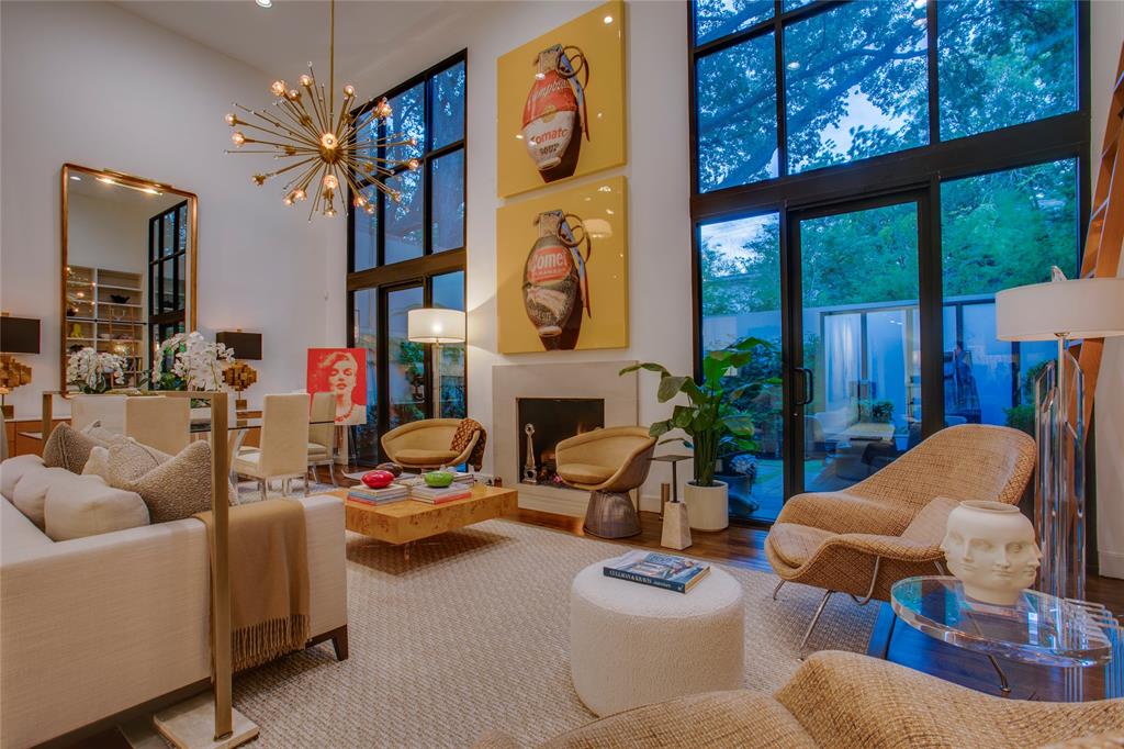 4648 Christopher Place, Dallas, TX 75204
