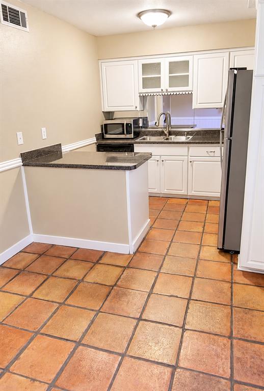 9803 Park Lane Place, Dallas, TX 75220 9803 Park Lane Place, Dallas, TX 75220