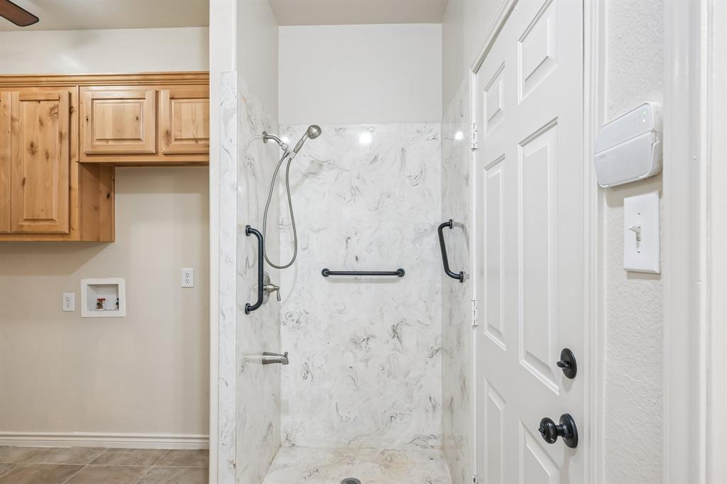 Full Shower in the Laundry Room