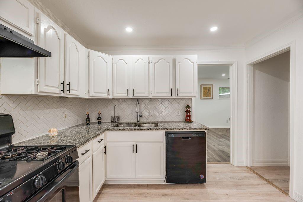 1406 Highland Street, Mesquite, TX 75149 1406 Highland Street, Mesquite, TX 75149