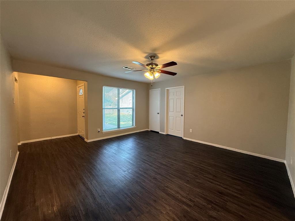 9680 Dale Glade Drive, Dallas, TX 75217