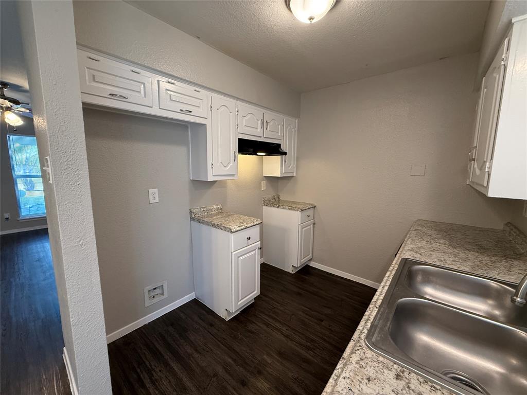9680 Dale Glade Drive, Dallas, TX 75217
