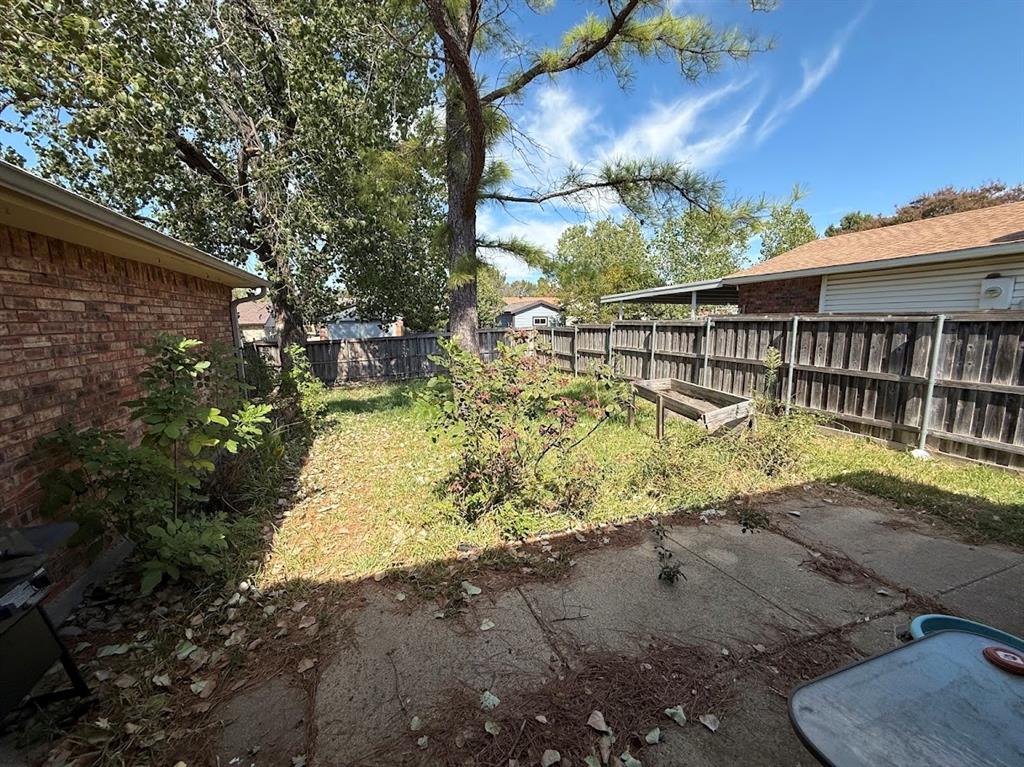705 Via Del Sur, Mesquite, TX 75150