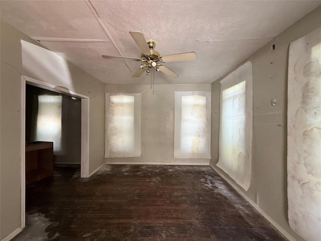 3010 Jerome Street, Dallas, TX 75223 3010 Jerome Street, Dallas, TX 75223