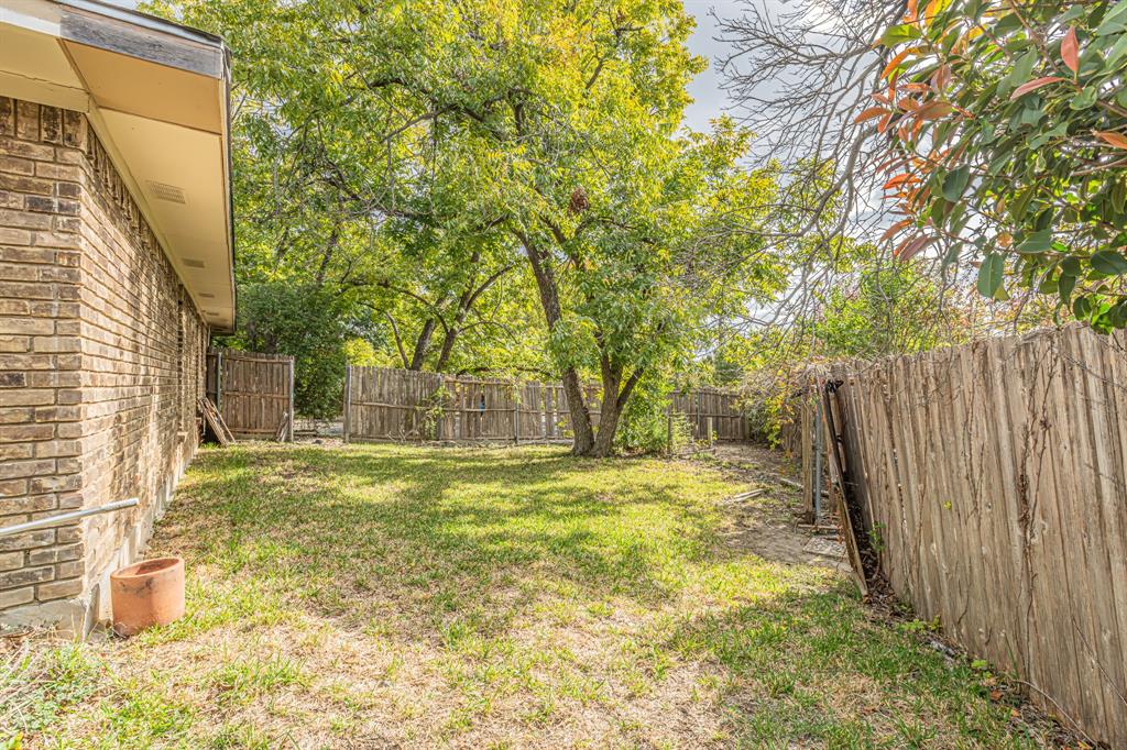 7003 Claybrook Drive, Dallas, TX 75231