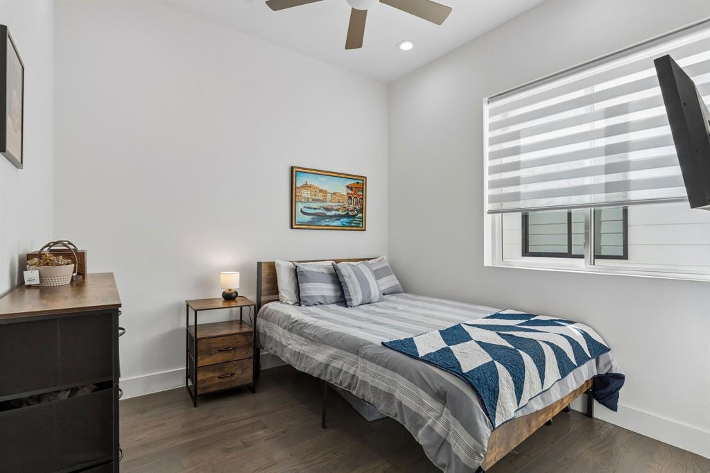 2450 N Garrett Avenue, #17, Dallas, TX 75206