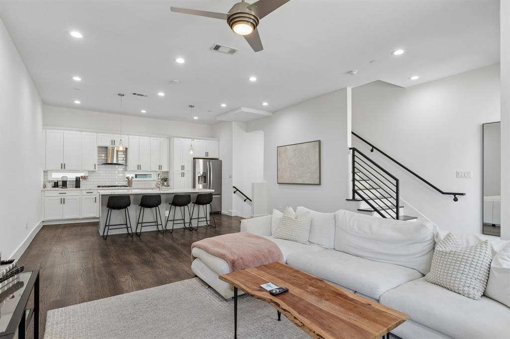 2450 N Garrett Avenue, #17, Dallas, TX 75206