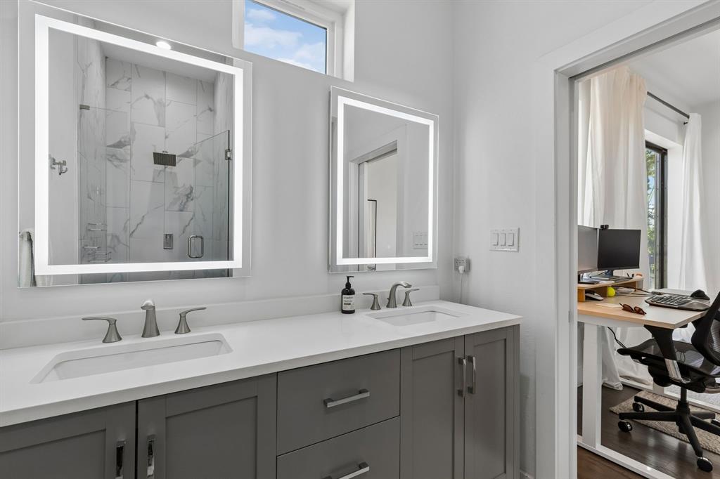 2450 N Garrett Avenue, #17, Dallas, TX 75206