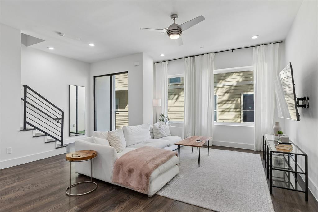 2450 N Garrett Avenue, #17, Dallas, TX 75206