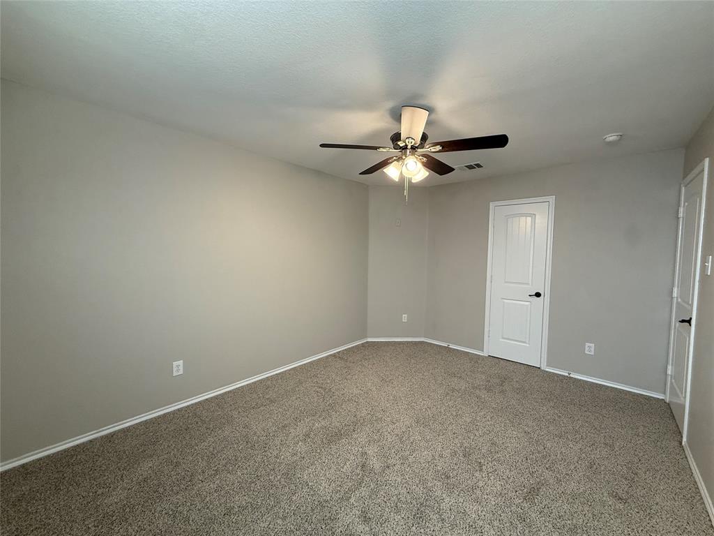 725 Fannin Drive, Lavon, TX 75166