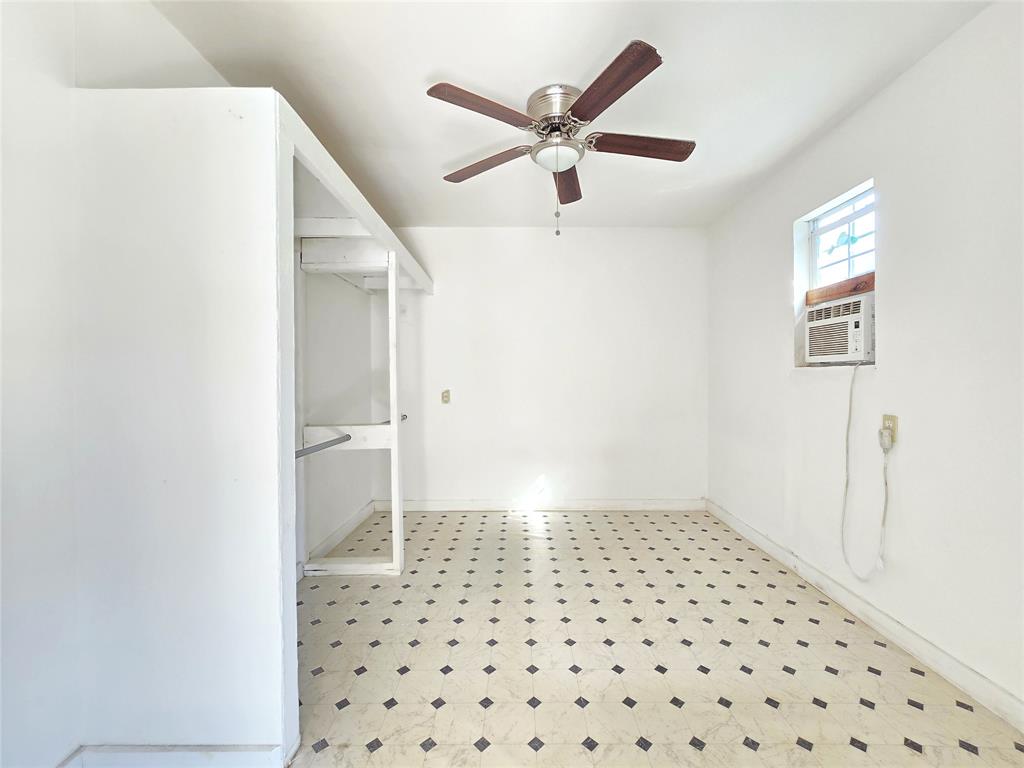 2806 Harlandale Avenue, Dallas, TX 75216