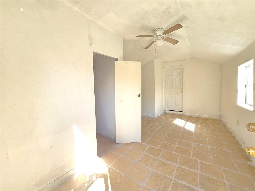 2806 Harlandale Avenue, Dallas, TX 75216